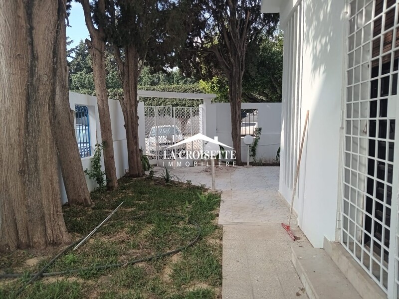 Villa S+5 à La Marsa